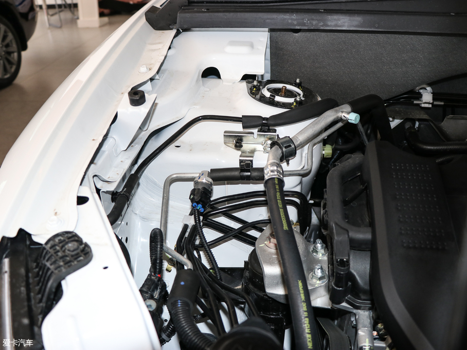 2018vX80 Live 2.0L Ԅm