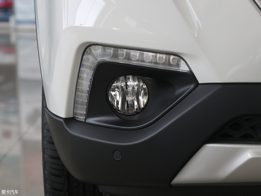 2018vX80 Live 1.8T ԄӺA