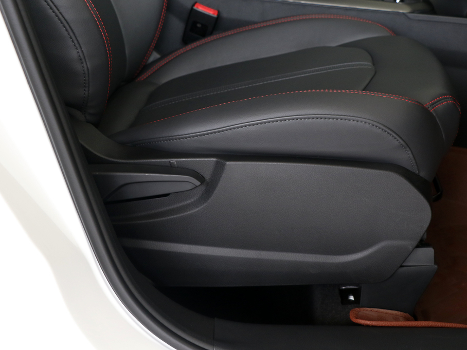 2018vX80 Live 1.8T ԄӺA