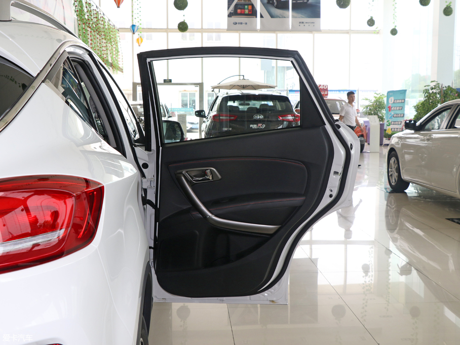 2018vX80 Live 1.8T ԄӺA