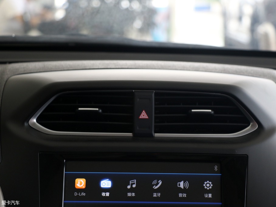 2018vX80 Live 1.8T Ԅ(dng)A