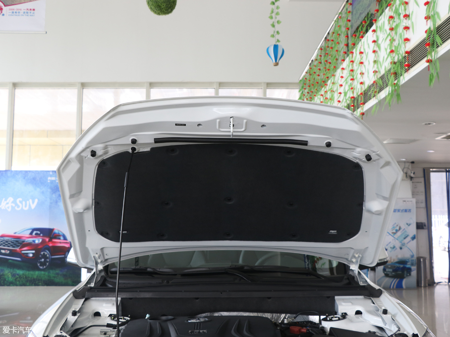 2018vX80 Live 1.8T ԄӺA