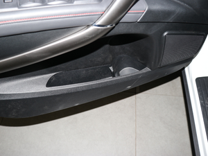 2018Live 2.0L Ԅm ǰTg