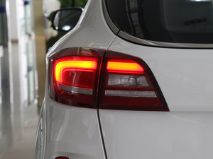 2018Live 1.8T ԄӺA (ji)^