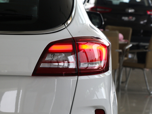 2018Live 1.8T ԄӺA (ji)^