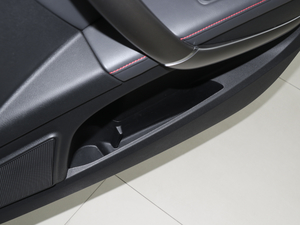 2018Live 1.8T ԄӺA g