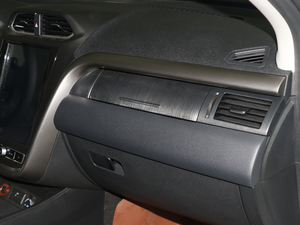 2018Live 1.8T ԄӺA g