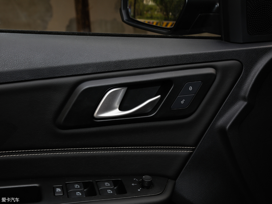 2019��vX40 1.6L �Ԅӻ�(li��n)������ ��V