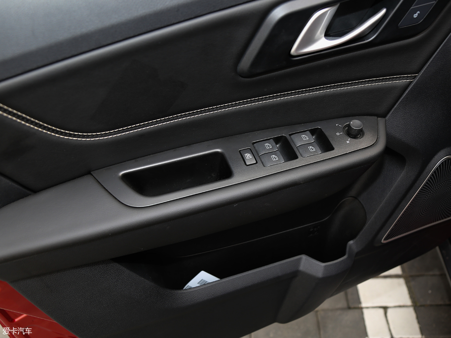 2019��vX40 1.6L �Ԅӻ�(li��n)������ ��V