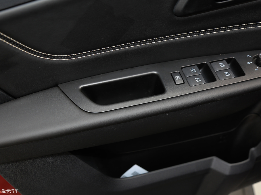 2019��vX40 1.6L �Ԅӻ�(li��n)������ ��V