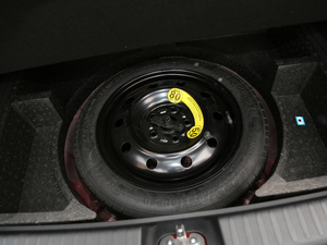 2019款1.6L 自动互联智享型 国V 备胎