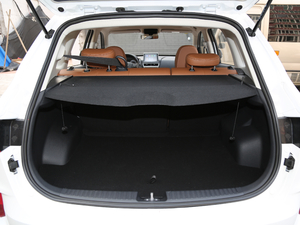 2019款1.6L 手动豪华型 国V 行李厢空间