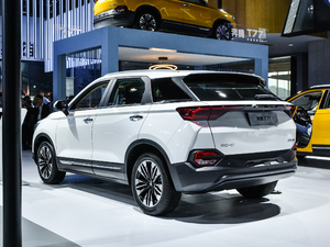 2019款230TID 自动舒适型 国VI 左后45度