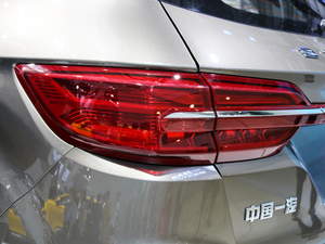 2019款1.6L 手动互联智酷型 国V 细节外观