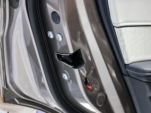 2019款1.6L 手动互联智酷型 国V 空间座椅
