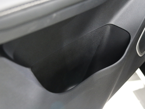 2019款1.6L 手动互联智酷型 国V 空间座椅