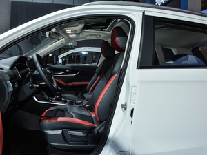 2019款1.6L 手动豪华型 国VI 后排空间