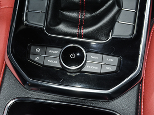 2019款1.6L 手动豪华型 国VI 中控区