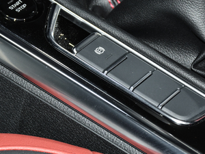2019款1.6L 手动豪华型 国VI 中控区