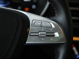 2019款1.6L 自动互联智酷型 国VI 中控区