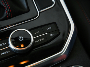 2019款1.6L 自动互联智酷型 国VI 中控区