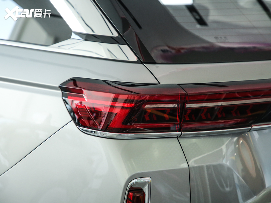 2020��vT99 20TD 8AT ���F��