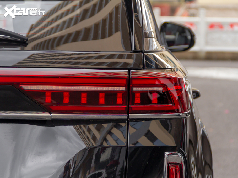 2020vT99 20TD 8AT A