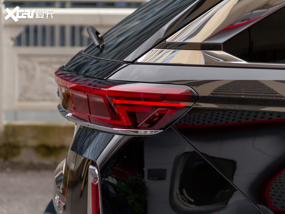 2020vT99 20TD 8AT A