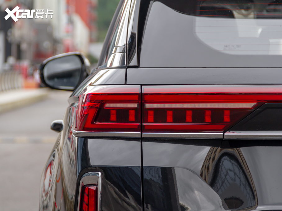 2020vT99 20TD 8AT A