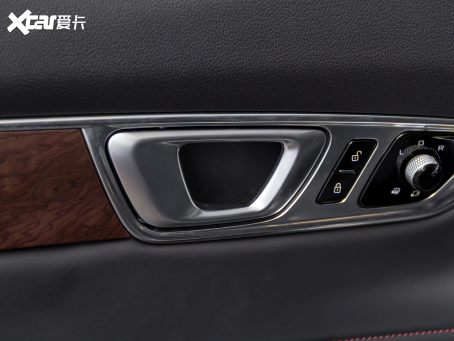 2020vT99 20TD 8AT A