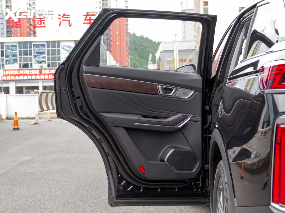 2020vT99 20TD 8AT A