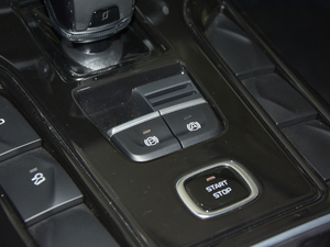 2020款PRO 280TID 自动精英型 驻车制动器