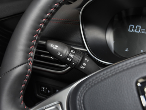 2021款1.2T DCT豪华型  中控区