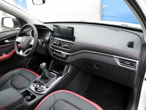 2021款1.2T 手动豪华型 中控区