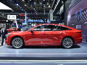 2021款1.5T 自动驭享型 正侧（左）