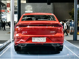 2021款1.5T 自动驭享型 正后	