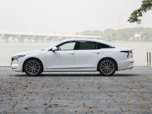 2021款1.5T 自动驭享型 正侧（左）