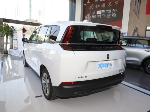 2021款市场拓展版 左后45度