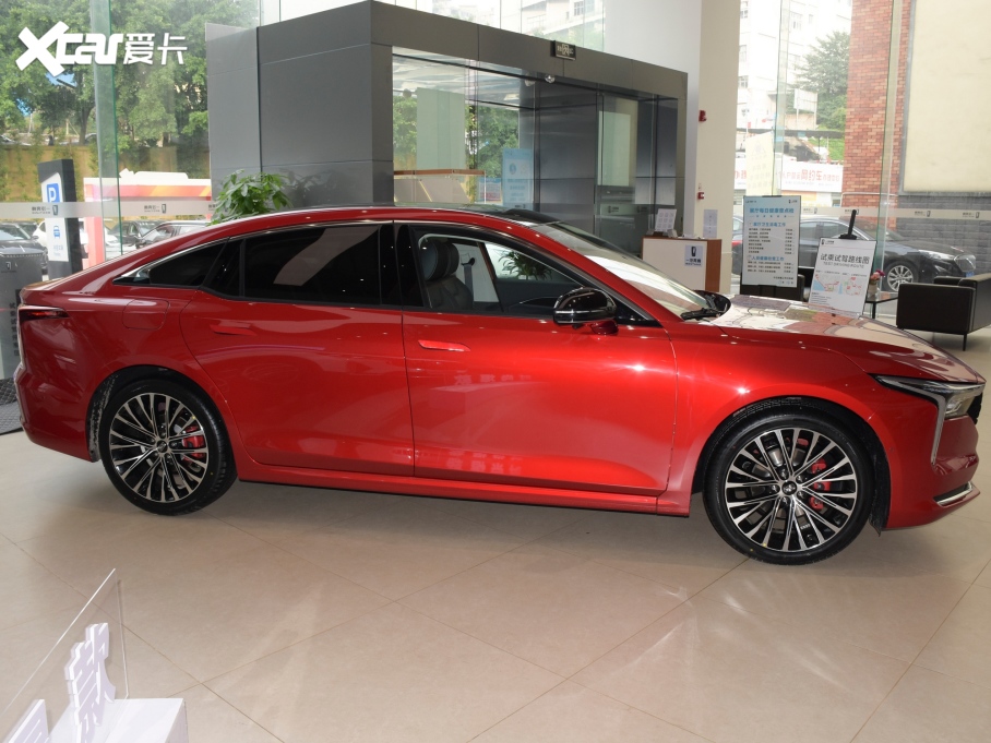 2021vB70 2.0T Ԅ(dng)S