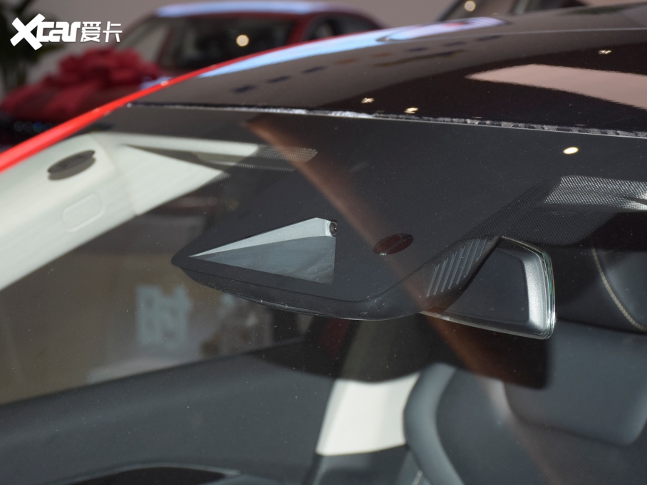 2021vB70 2.0T ԄS