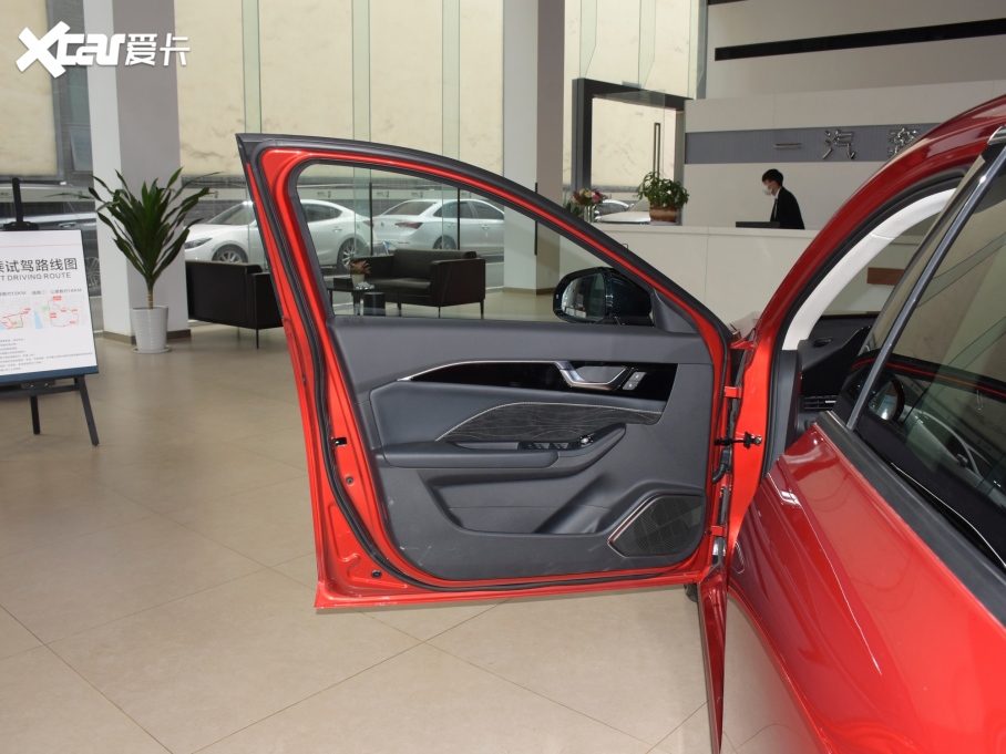 2021vB70 2.0T ԄS