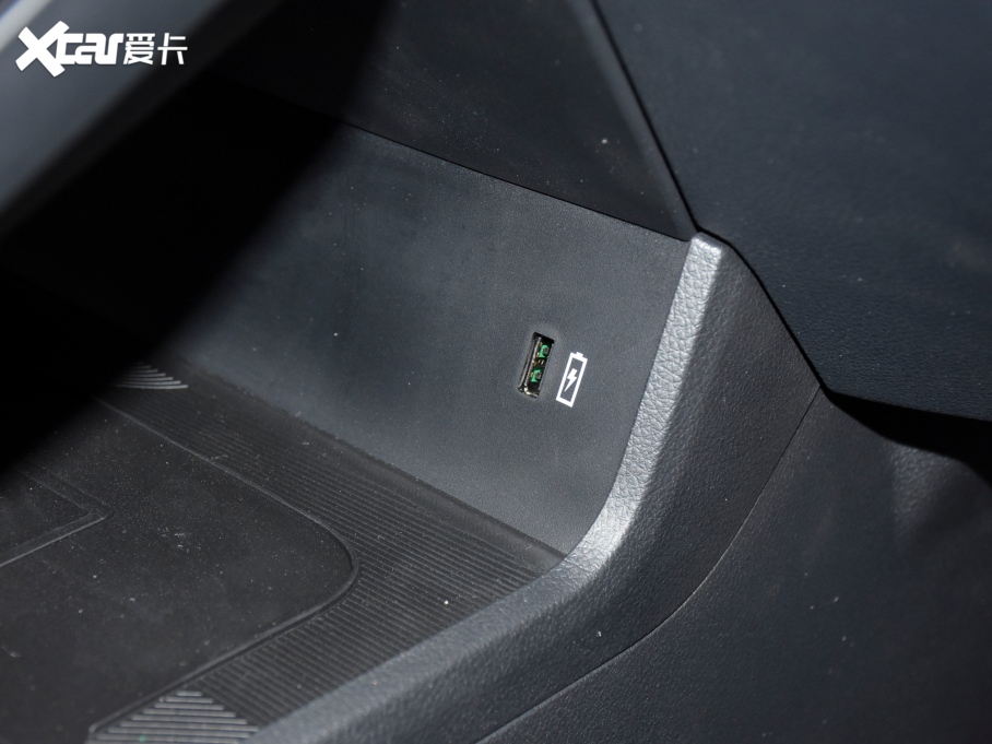 2021vB70 2.0T ԄS