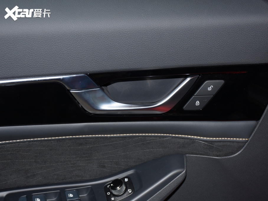 2021vB70 2.0T ԄS