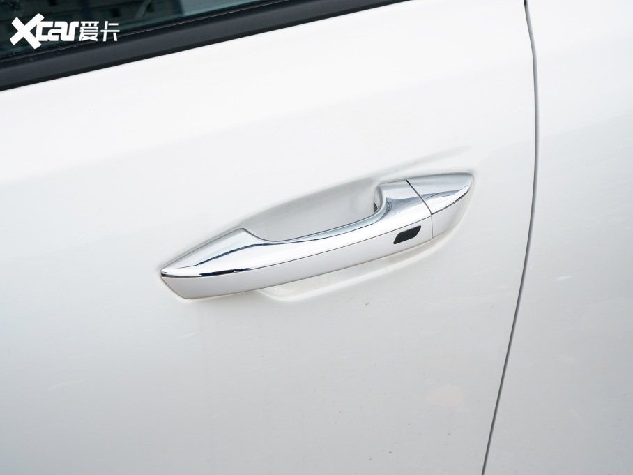 2022vB70 2.0T ԄS