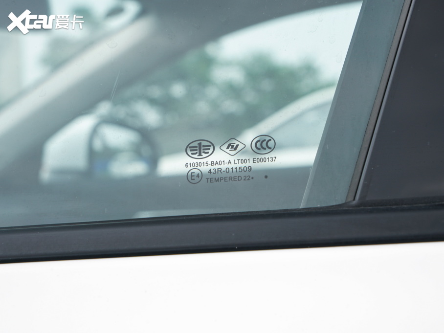 2022vB70 2.0T ԄS