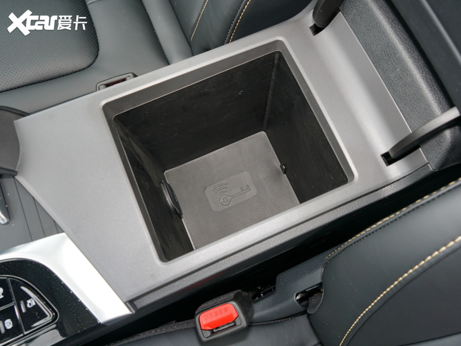 2022vB70 2.0T ԄS