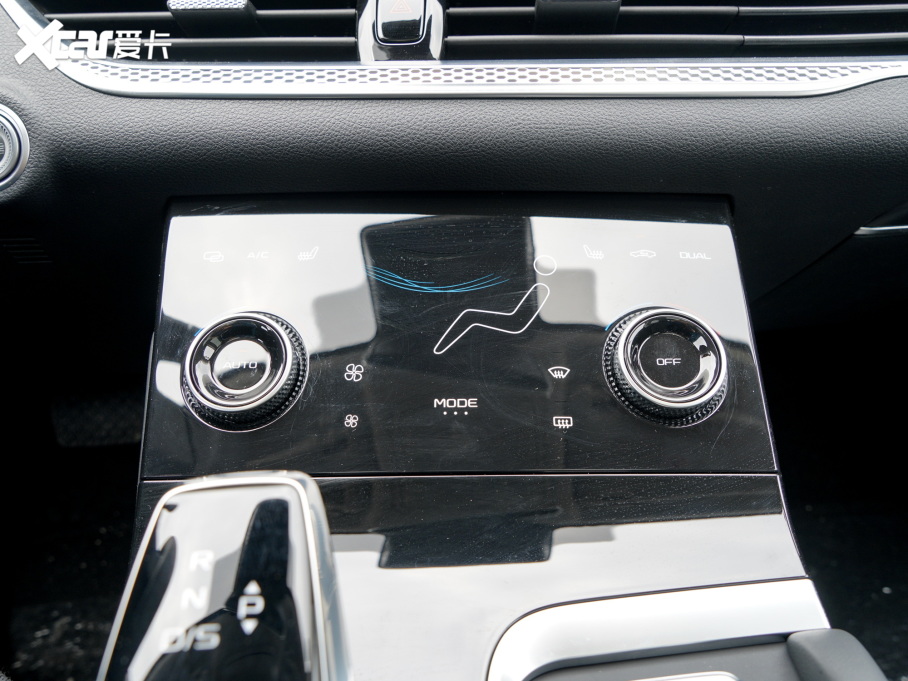 2022vB70 2.0T Ԅ(dng)S