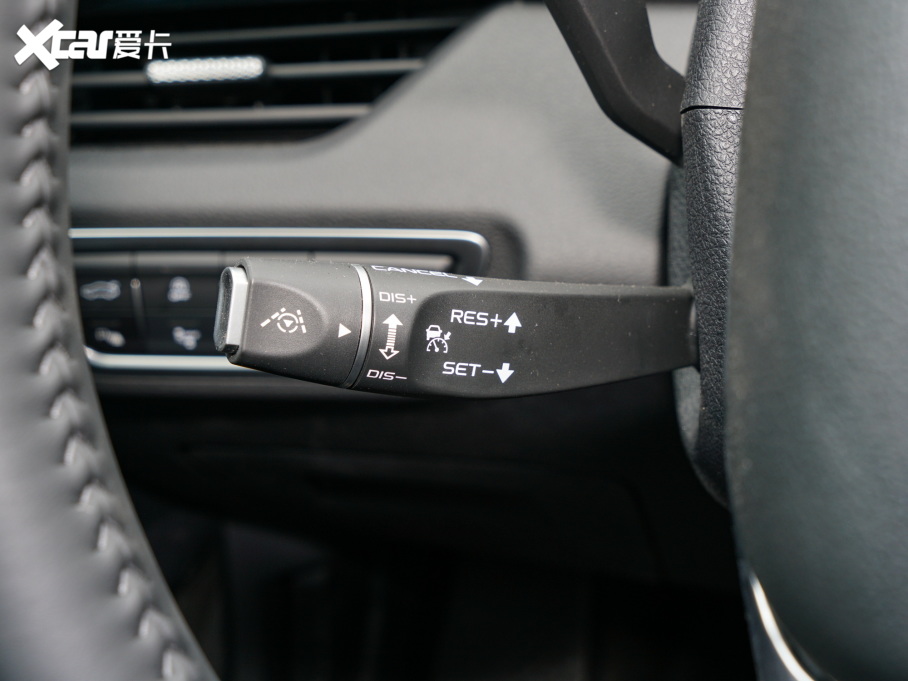 2022vB70 2.0T ԄS