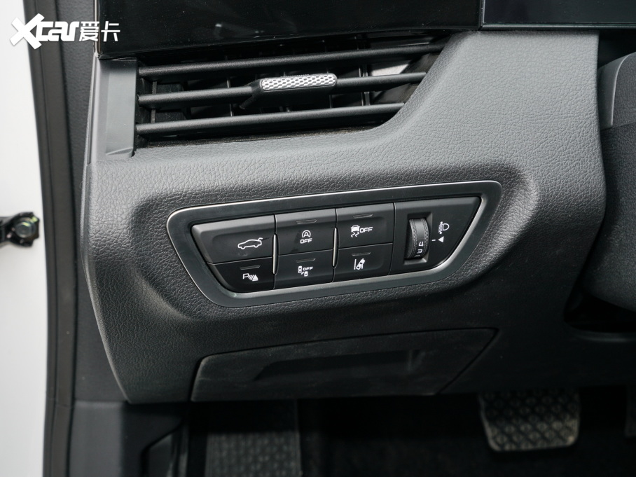 2022vB70 2.0T ԄS