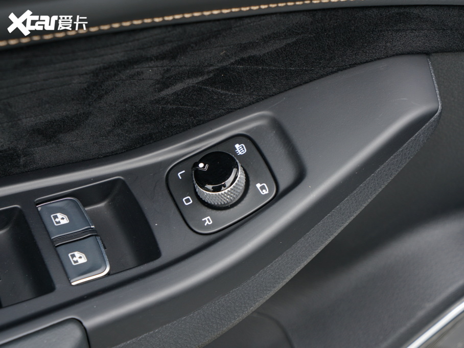 2022vB70 2.0T Ԅ(dng)S